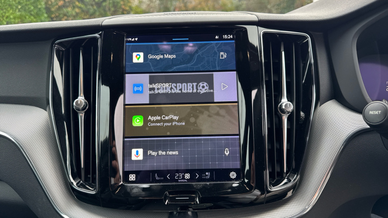 Volvo XC60 2.0 B5P Plus Dark 5dr AWD Geartronic Petrol Estate